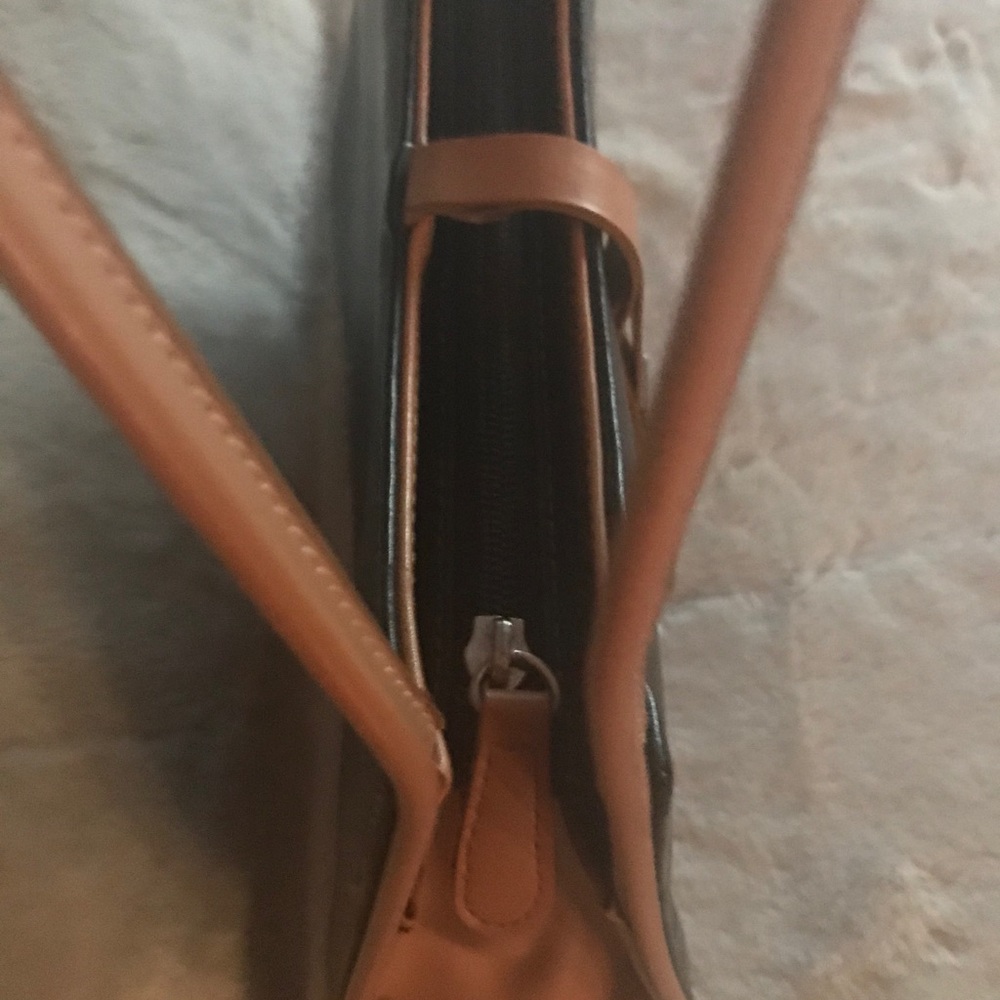 Bag - Picture 3 of 3